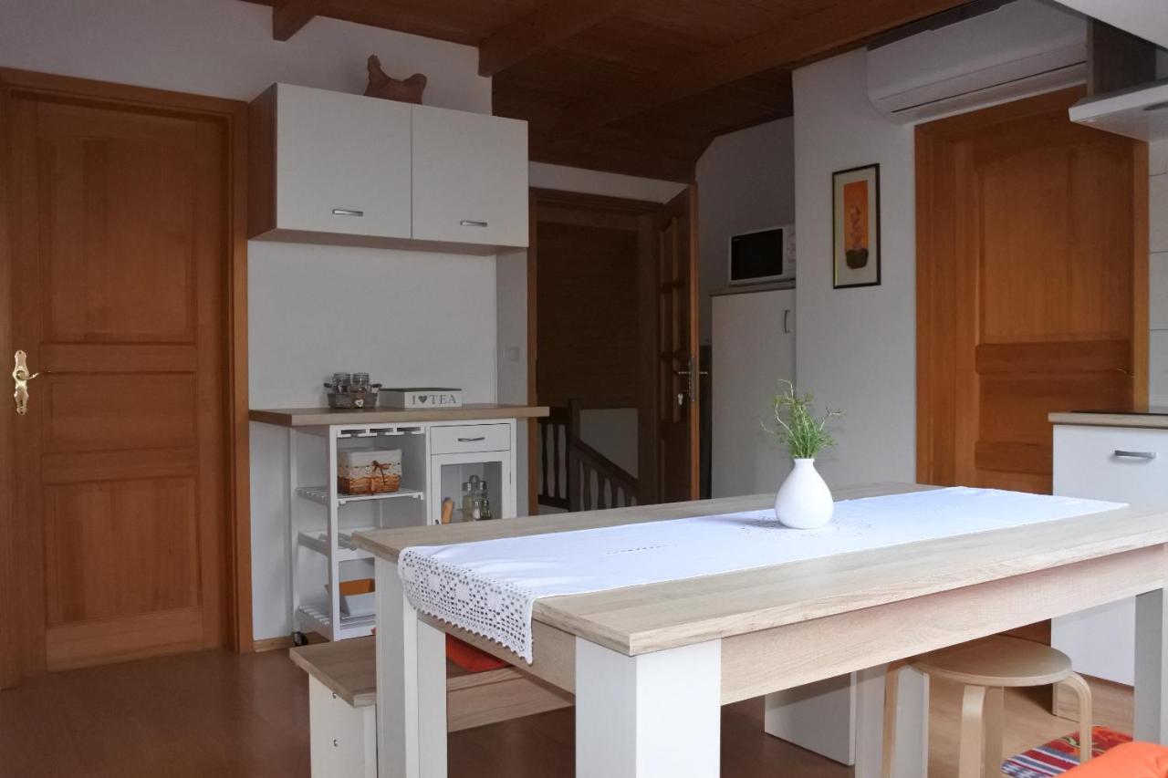 Apartma Vrh 레쎄 외부 사진