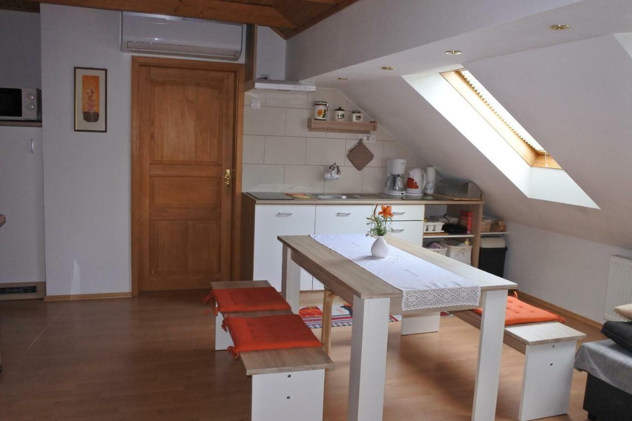 Apartma Vrh 레쎄 외부 사진